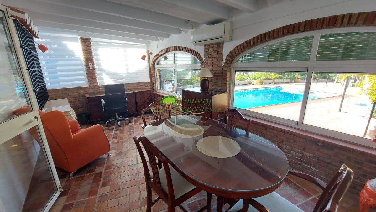3 camera da letto Finca/Casa di Campagna in vendita in Torrox con piscina garage - 495.000 € (Rif: 10154822)