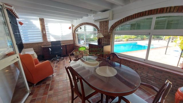 3 camera da letto Finca/Casa di Campagna in vendita in Torrox con piscina garage - 495.000 € (Rif: 10154822)