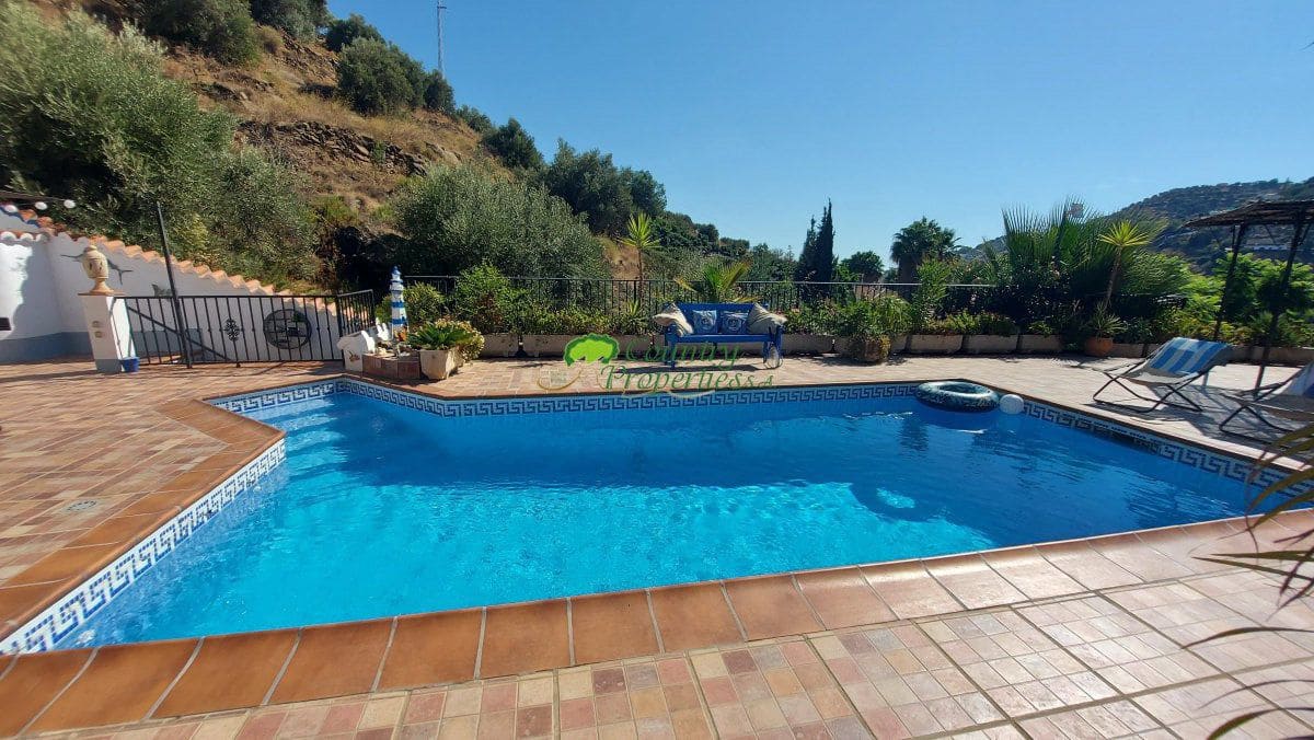 3 camera da letto Finca/Casa di Campagna in vendita in Torrox con piscina garage - 495.000 € (Rif: 10154822)