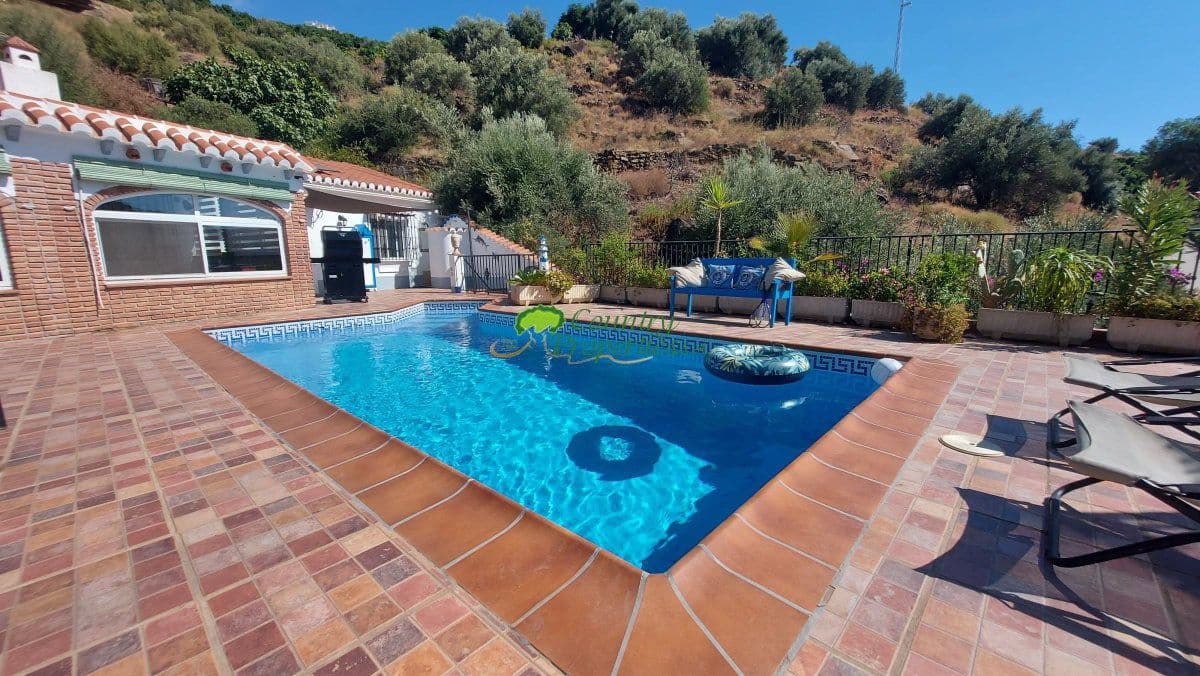 3 camera da letto Finca/Casa di Campagna in vendita in Torrox con piscina garage - 495.000 € (Rif: 10154822)