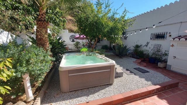 3 camera da letto Finca/Casa di Campagna in vendita in Torrox con piscina garage - 495.000 € (Rif: 10154822)