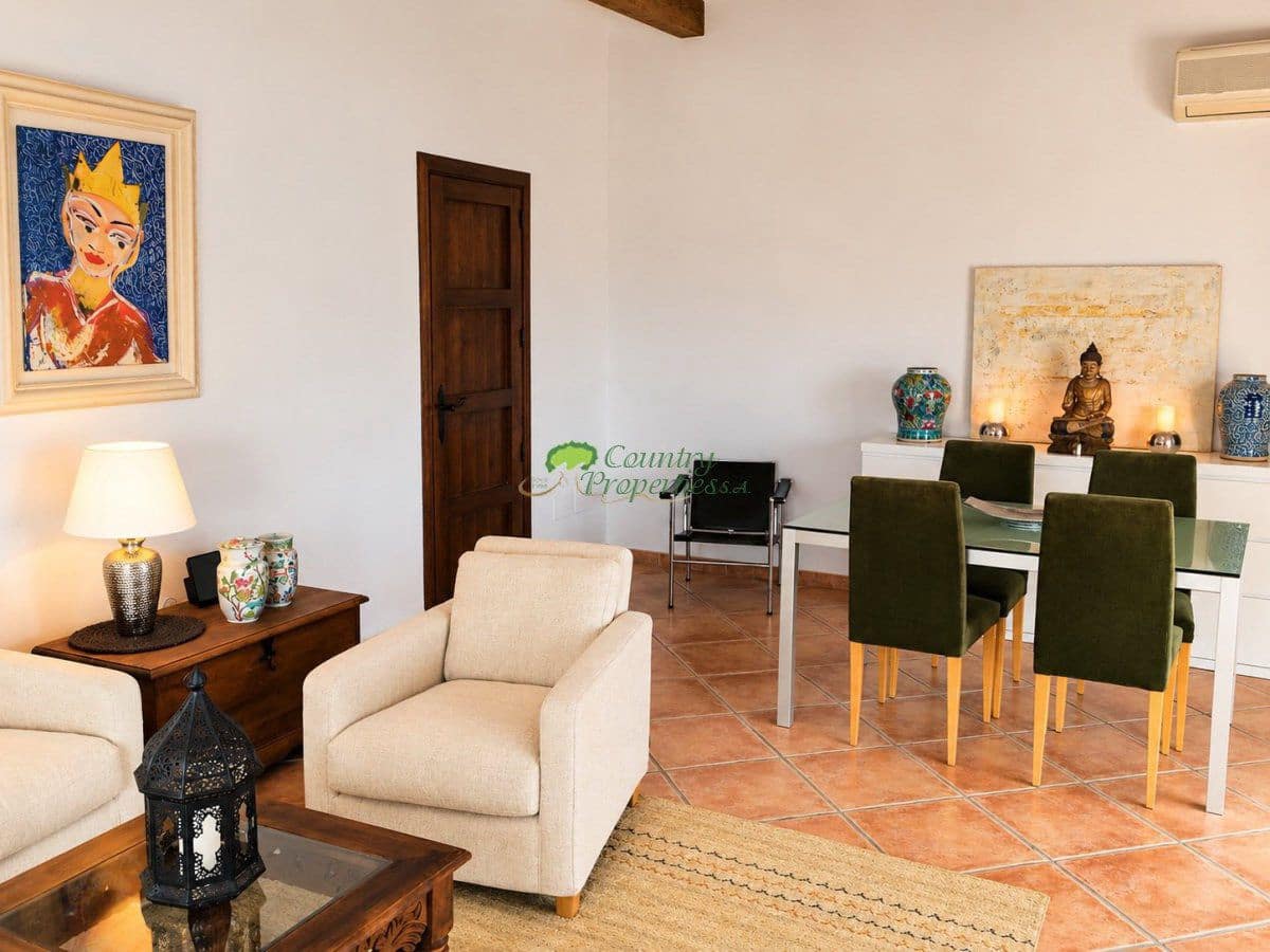 Finca/Casa Rural de 3 habitaciones en Cómpeta en venta con piscina - 595.000 € (Ref: 10157419)