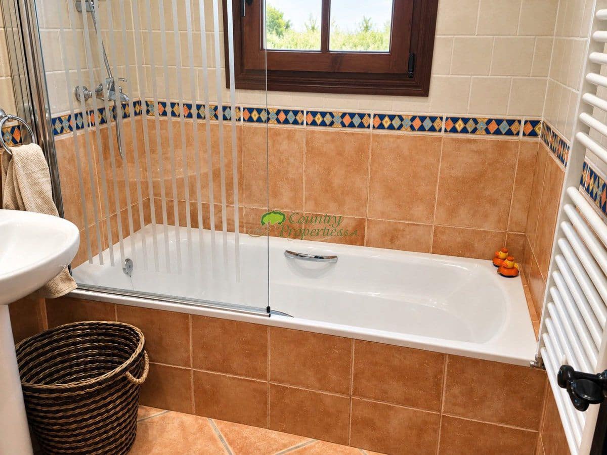 Finca/Casa Rural de 3 habitaciones en Cómpeta en venta con piscina - 595.000 € (Ref: 10157419)