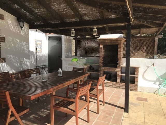 Finca/Casa Rural de 3 habitaciones en Cómpeta en venta con piscina - 595.000 € (Ref: 10157419)