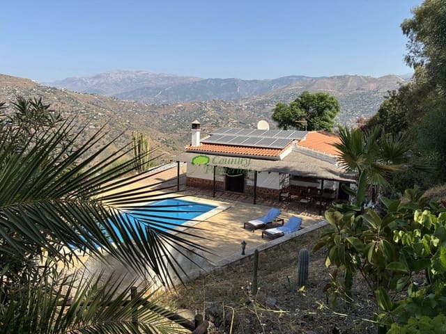 Finca/Casa Rural de 3 habitaciones en Cómpeta en venta con piscina - 595.000 € (Ref: 10157419)