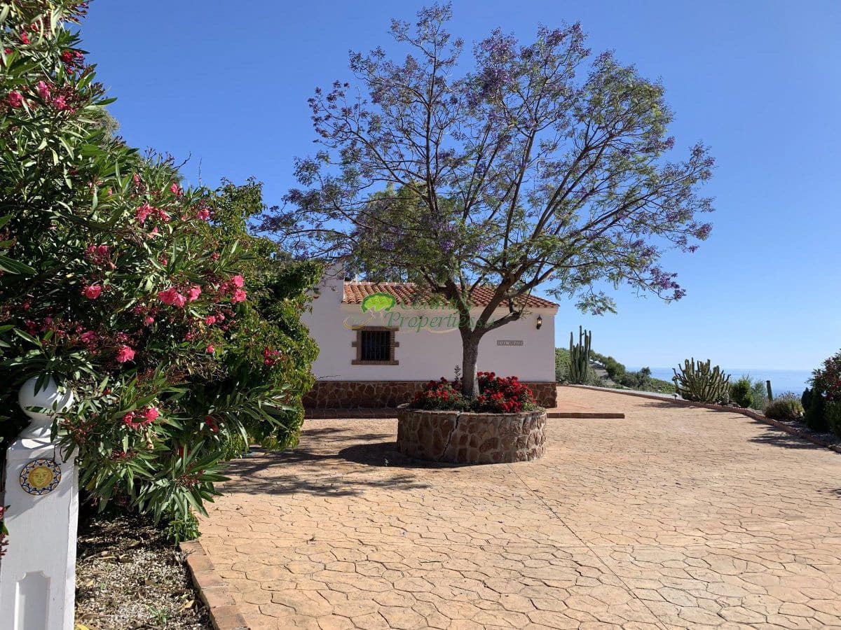 Finca/Casa Rural de 3 habitaciones en Cómpeta en venta con piscina - 595.000 € (Ref: 10157419)