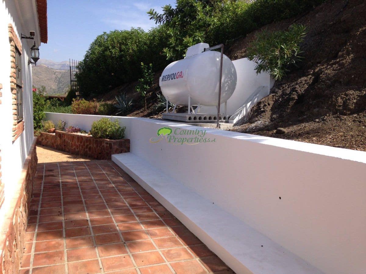 Finca/Casa Rural de 3 habitaciones en Cómpeta en venta con piscina - 595.000 € (Ref: 10157419)