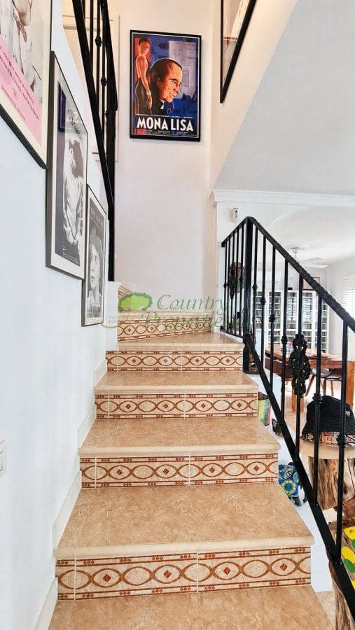 5 sypialnia Finka/Dom wiejski na sprzedaż w Competa z basenem garażem - 790 000 € (Ref: 10159123)