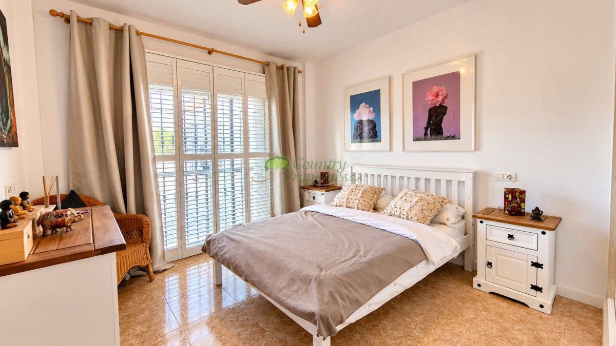 5 sypialnia Finka/Dom wiejski na sprzedaż w Competa z basenem garażem - 790 000 € (Ref: 10159123)
