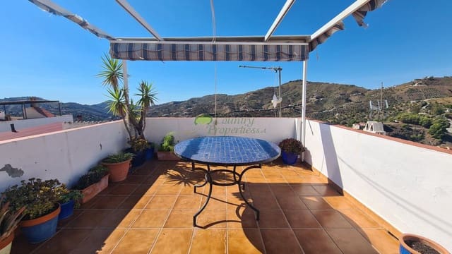 2 quarto Casa em Banda para venda em Canillas de Albaida - 135 000 € (Ref: 10161058)