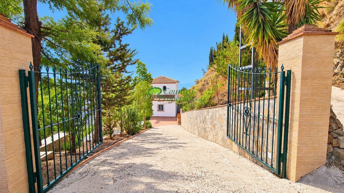 3 soveværelse Finca/Landehus til salg i Arenas - € 428.000 (Ref: 10164700)