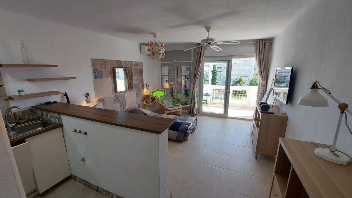 Studio til salg i Torrox med swimmingpool - € 179.000 (Ref: 10172085)