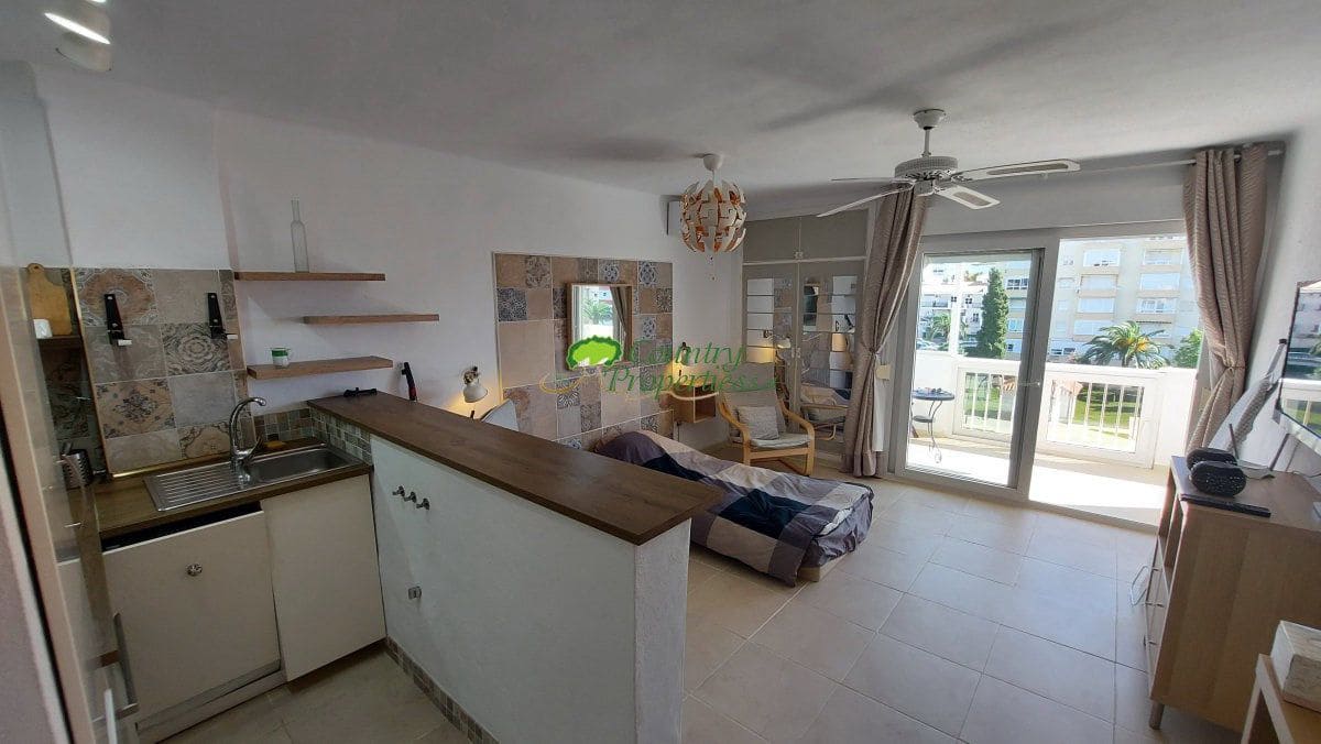 Studio til salg i Torrox med swimmingpool - € 179.000 (Ref: 10172085)