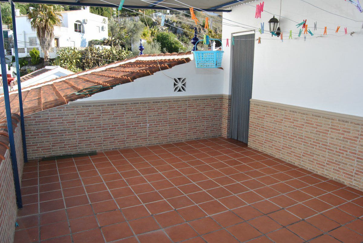 3 bedroom Townhouse for sale in Competa with garage - € 395,000 (Ref: 5220456)