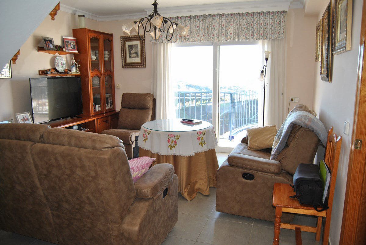 3 bedroom Townhouse for sale in Competa with garage - € 395,000 (Ref: 5220456)