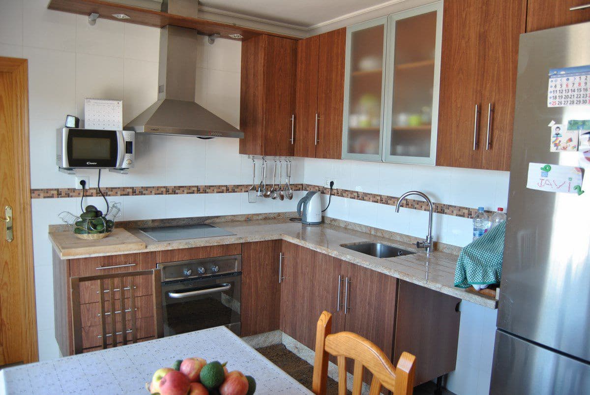 3 bedroom Townhouse for sale in Competa with garage - € 395,000 (Ref: 5220456)