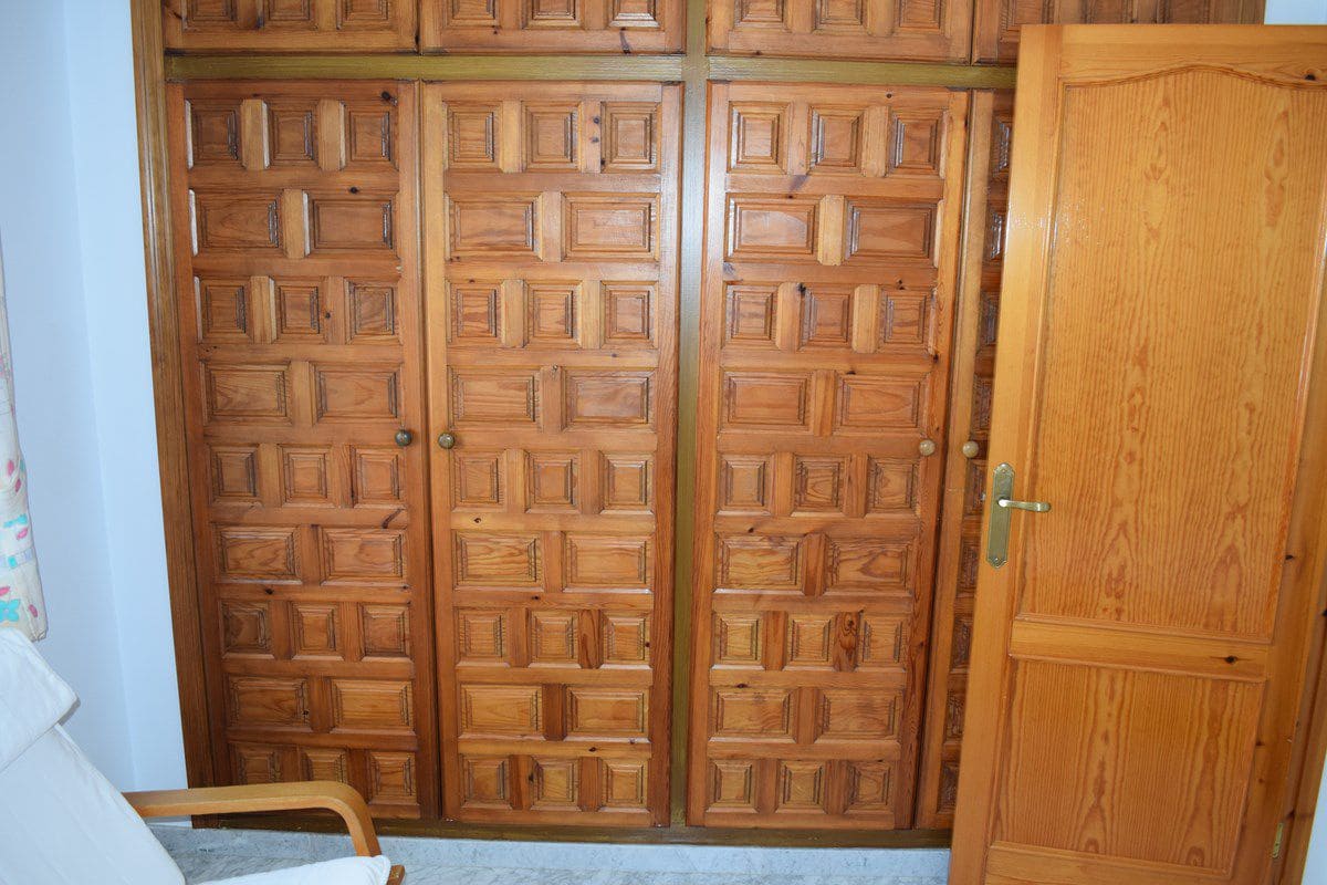 4 soverom Villa til salgs i Caleta de Velez med garasje - € 375 000 (Ref: 5220459)