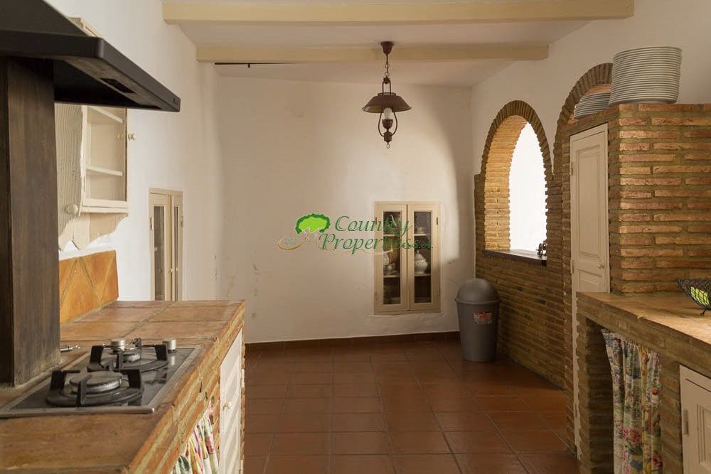 7 soveværelse Byhus til salg i Archez - € 259.000 (Ref: 5649916)