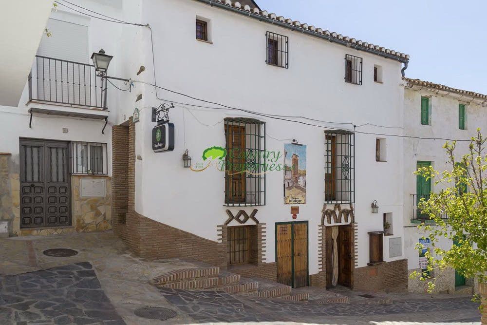 7 soveværelse Byhus til salg i Archez - € 259.000 (Ref: 5649916)