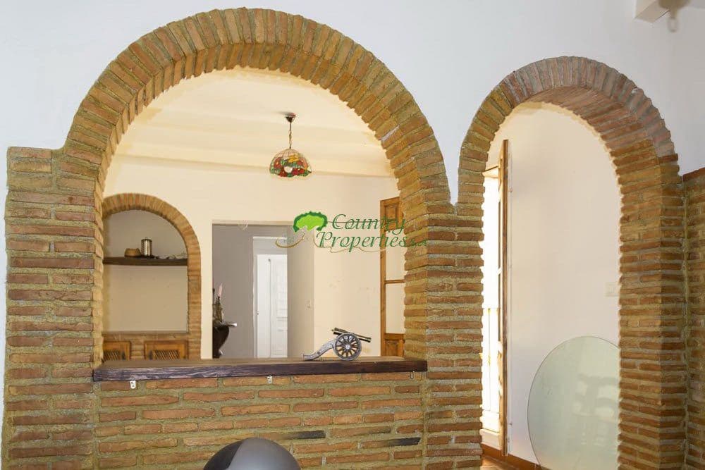 7 soveværelse Byhus til salg i Archez - € 259.000 (Ref: 5649916)