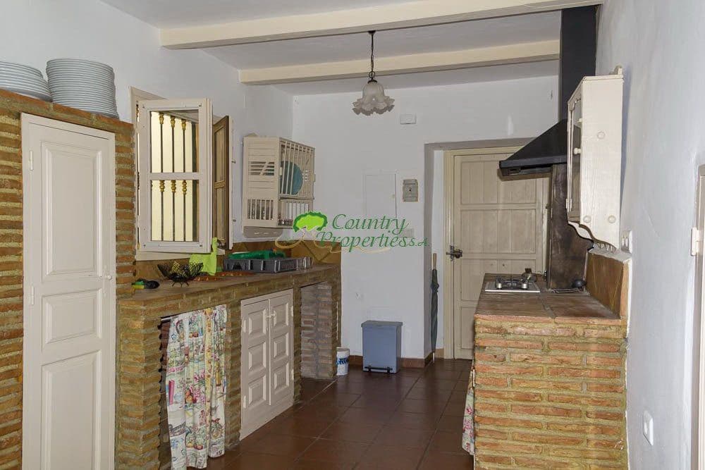 7 soveværelse Byhus til salg i Archez - € 259.000 (Ref: 5649916)