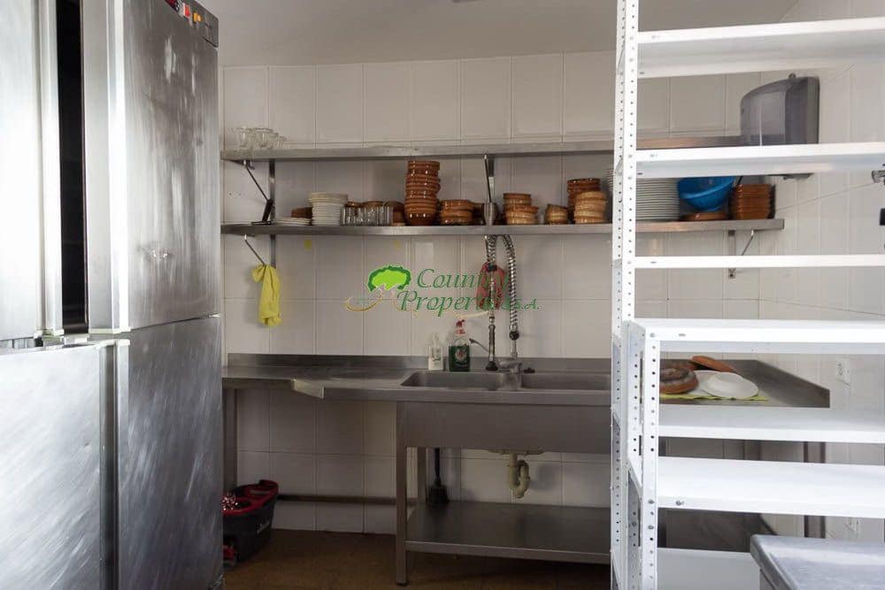 7 soveværelse Byhus til salg i Archez - € 259.000 (Ref: 5649916)