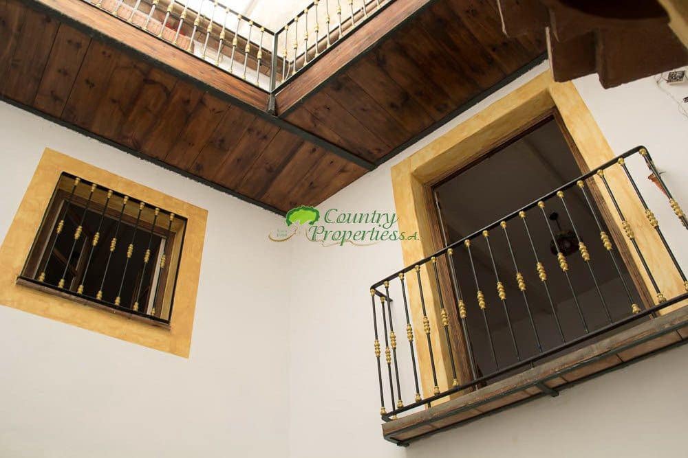 7 soveværelse Byhus til salg i Archez - € 259.000 (Ref: 5649916)