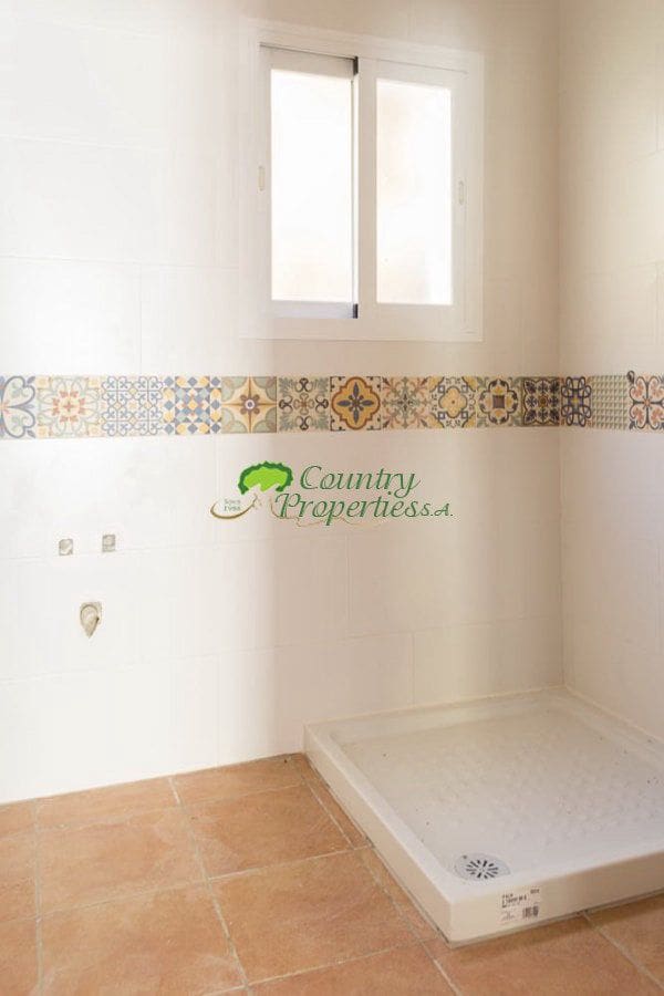 3 soverom Hus til salgs i Competa med garasje - € 189 000 (Ref: 5656696)