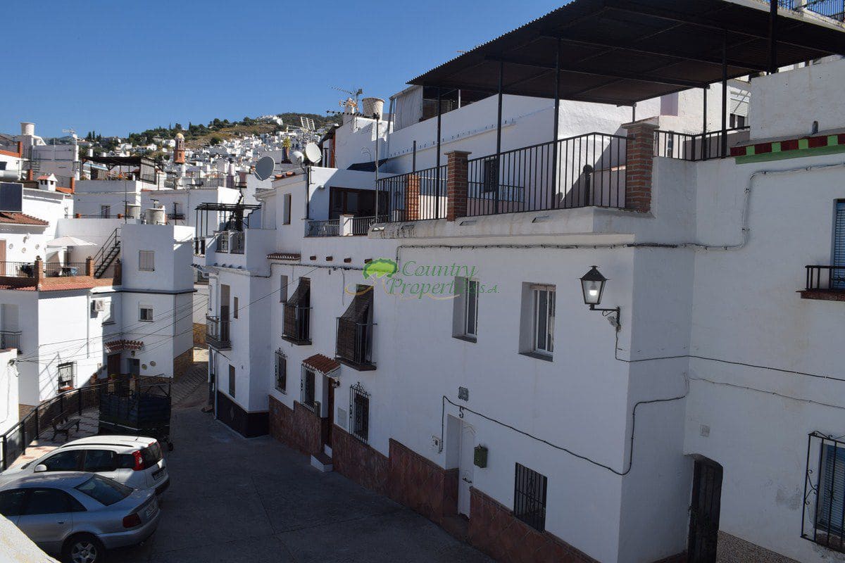 3 camera da letto Casa in vendita in Competa con garage - 129.000 € (Rif: 6215553)