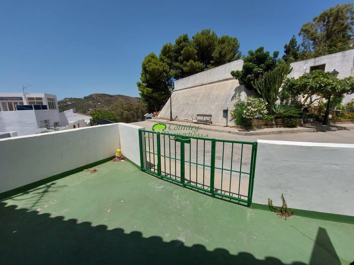 4 soveværelse Byhus til salg i Torrox med garage - € 295.000 (Ref: 6230845)