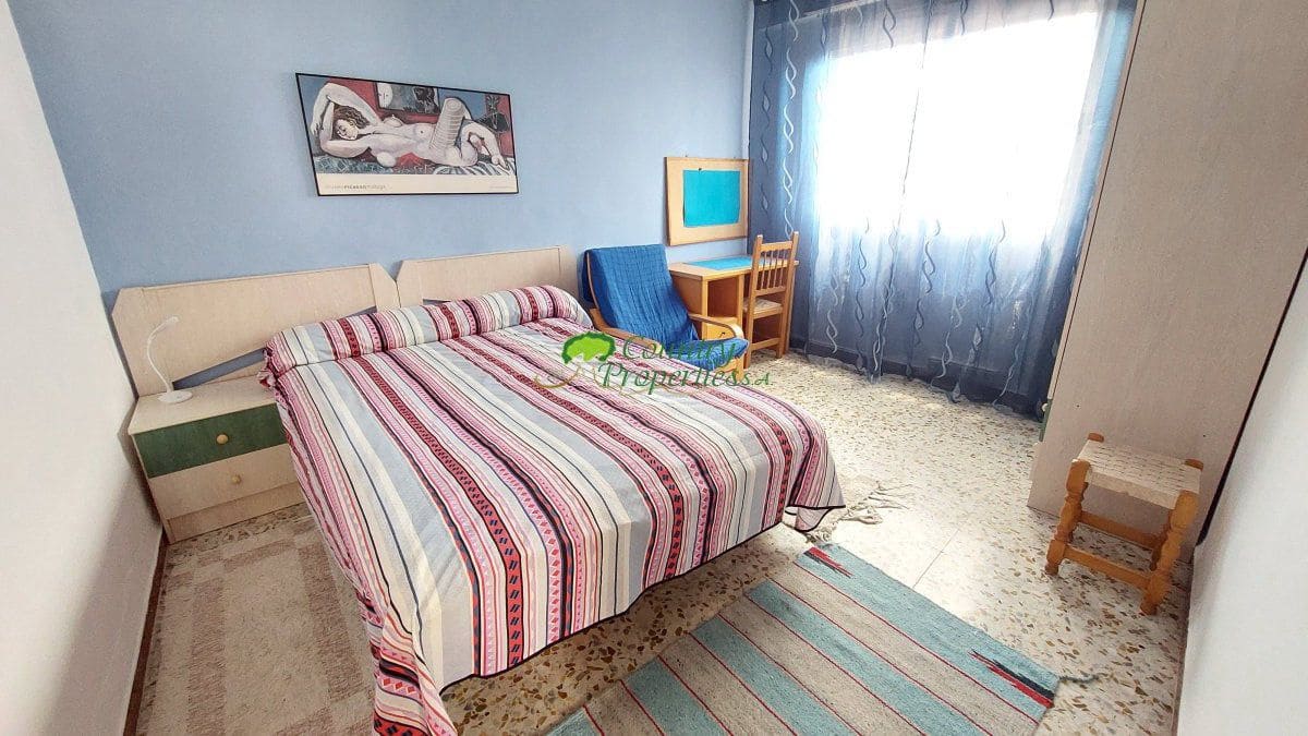 4 soveværelse Byhus til salg i Torrox med garage - € 295.000 (Ref: 6230845)