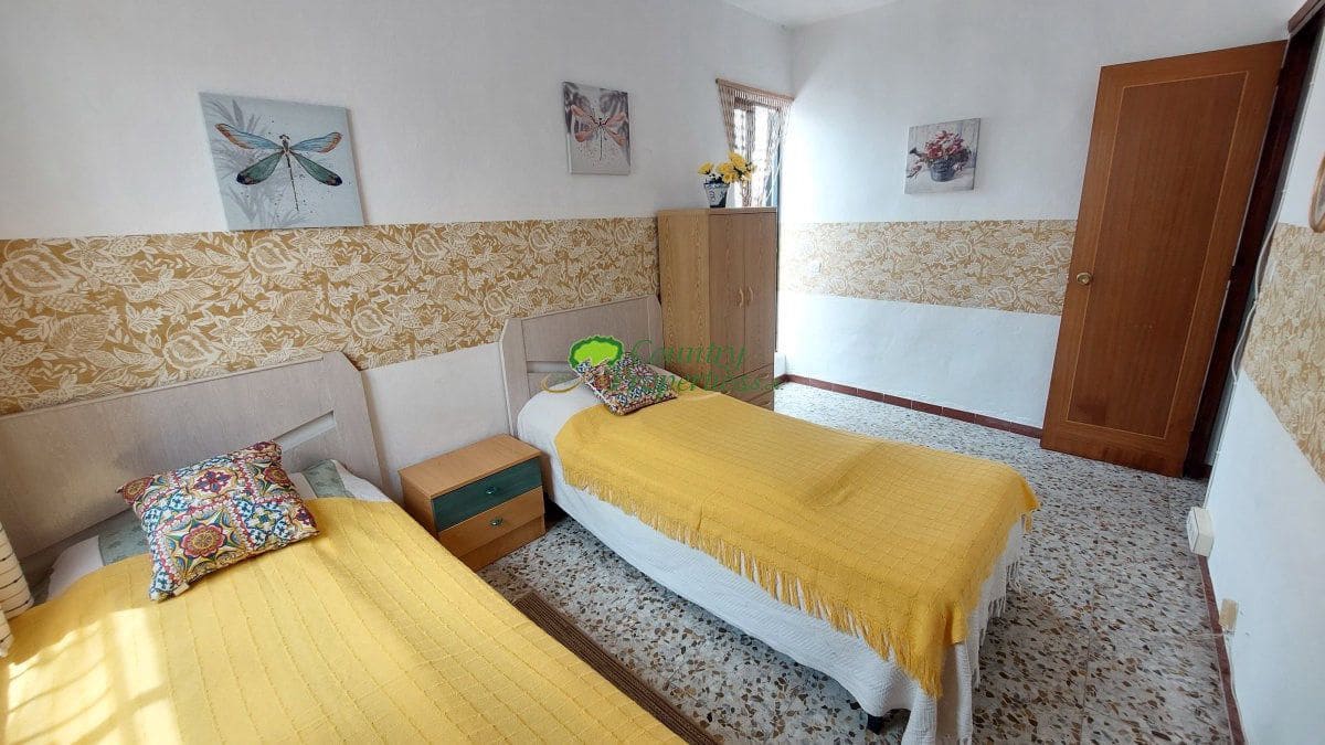 4 soveværelse Byhus til salg i Torrox med garage - € 295.000 (Ref: 6230845)