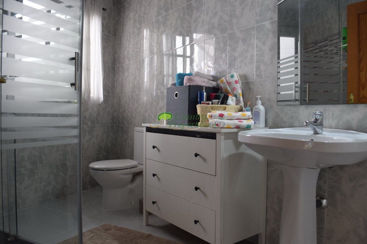 Casa de 4 habitaciones en Cómpeta en venta - 365.000 € (Ref: 6317577)