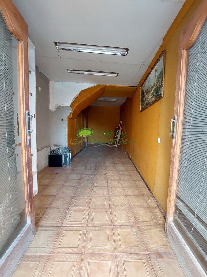 Casa de 7 habitaciones en Cómpeta en venta - 210.000 € (Ref: 6439179)