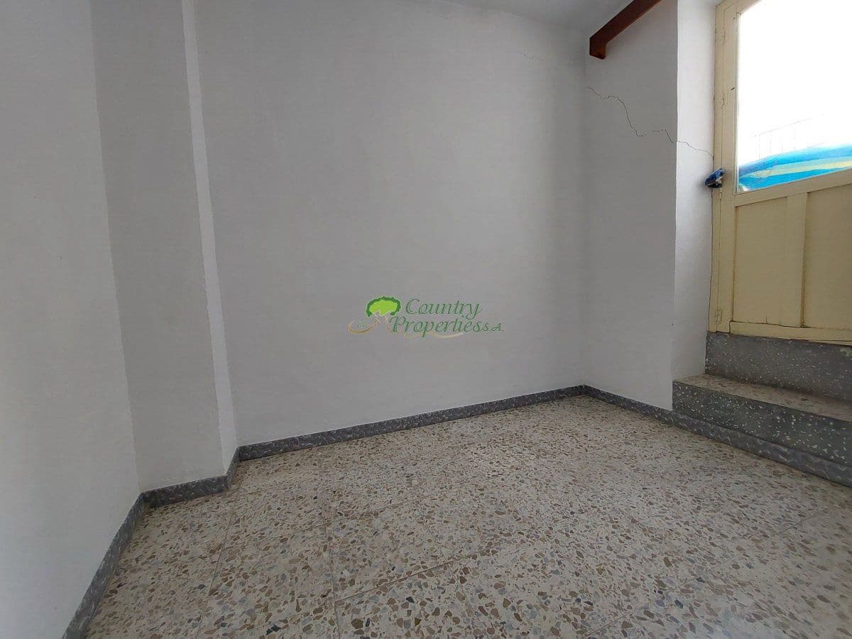 Casa de 7 habitaciones en Cómpeta en venta - 210.000 € (Ref: 6439179)