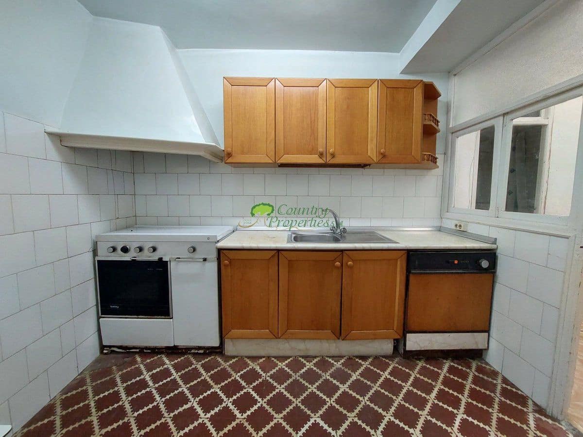 Casa de 7 habitaciones en Cómpeta en venta - 210.000 € (Ref: 6439179)