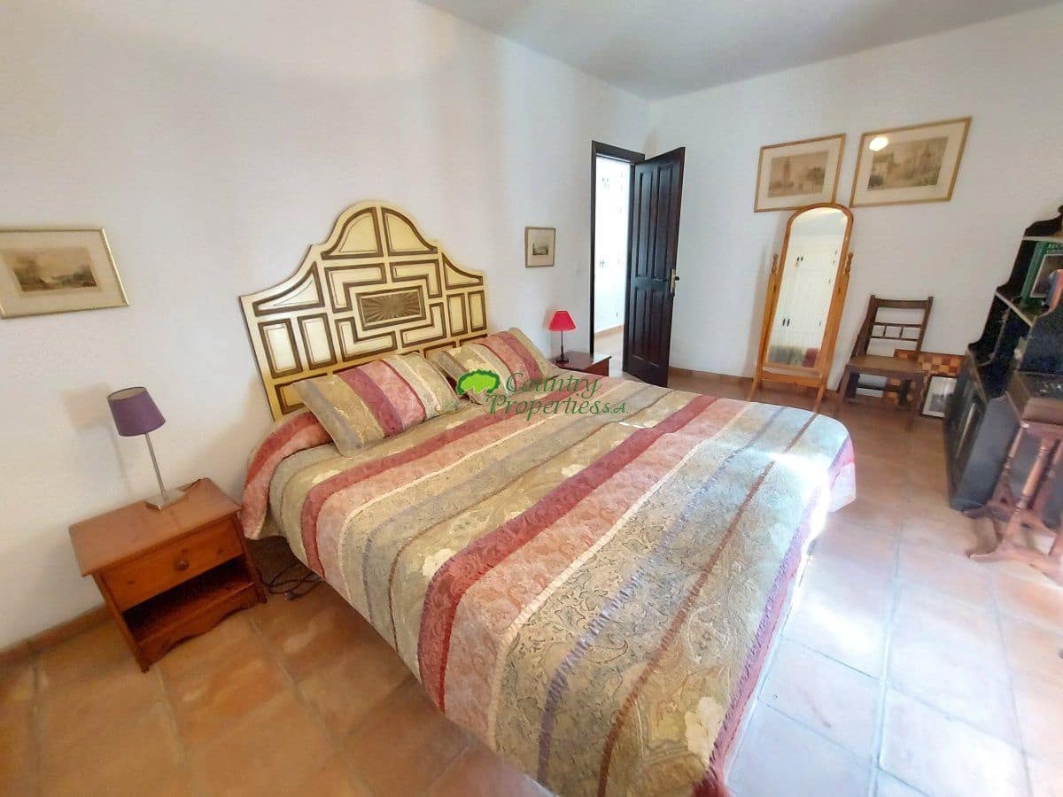 7 sypialnia Finka/Dom wiejski na sprzedaż w Torrox - 880 000 € (Ref: 6611458)