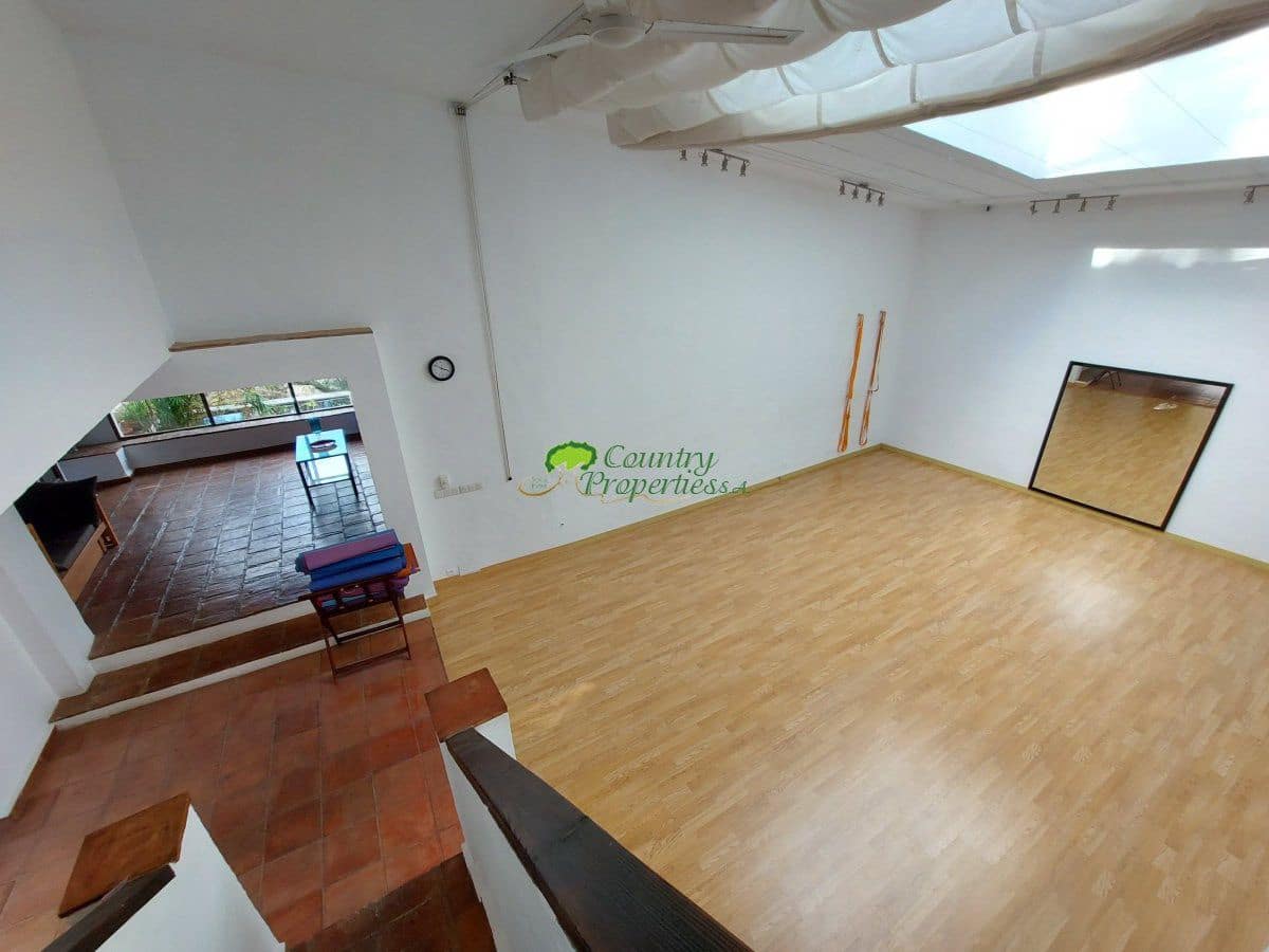 7 sypialnia Finka/Dom wiejski na sprzedaż w Torrox - 880 000 € (Ref: 6611458)