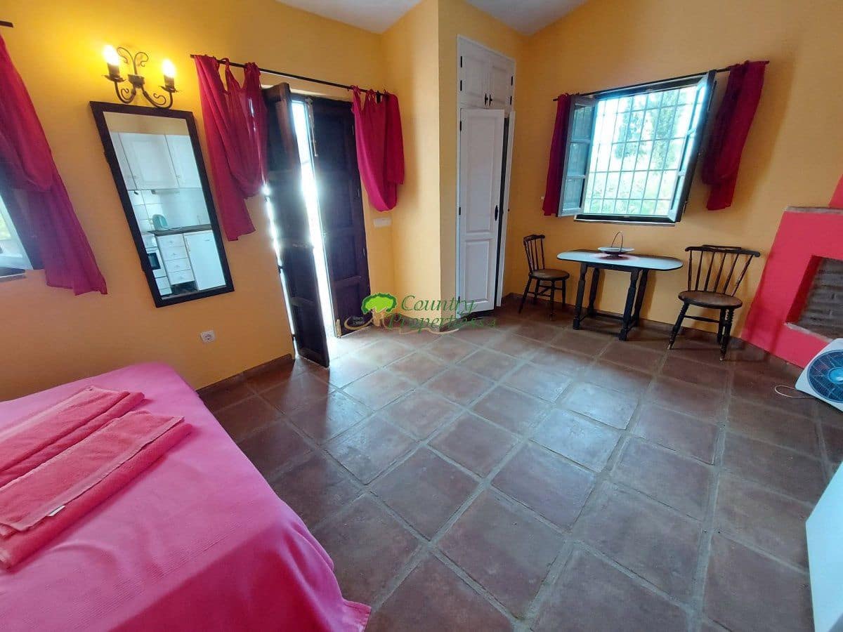 7 sypialnia Finka/Dom wiejski na sprzedaż w Torrox - 880 000 € (Ref: 6611458)