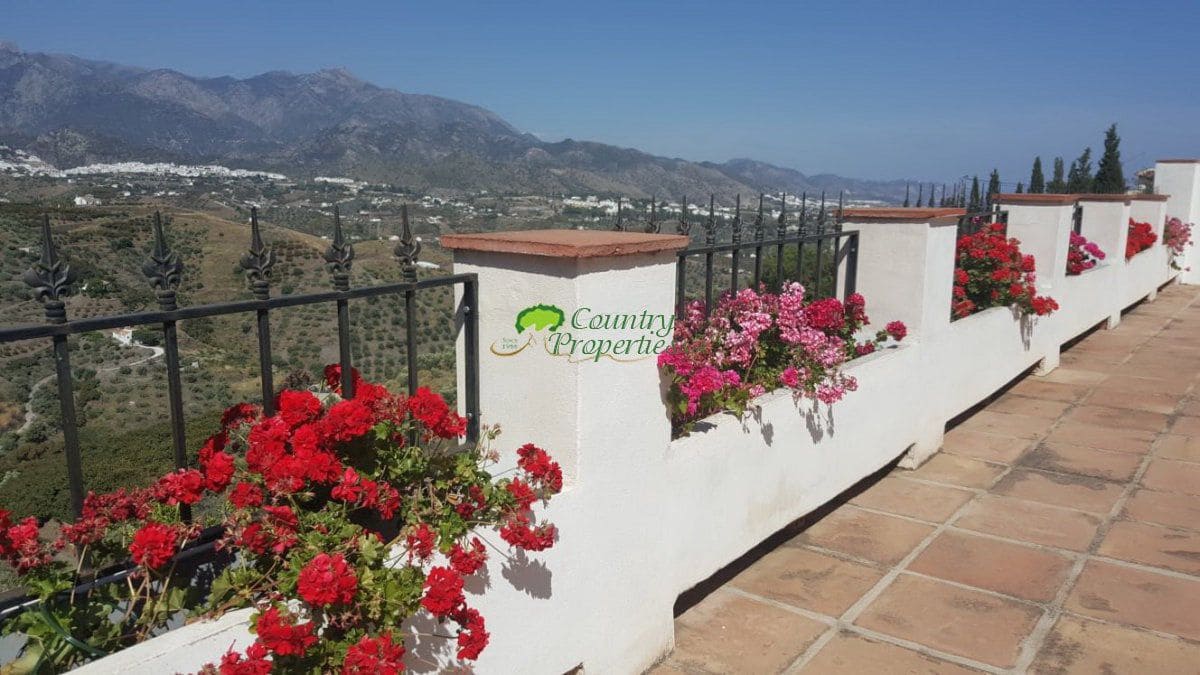 7 sypialnia Finka/Dom wiejski na sprzedaż w Torrox - 880 000 € (Ref: 6611458)