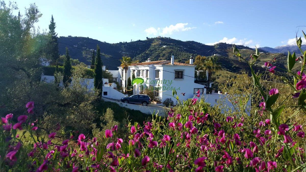 7 sypialnia Finka/Dom wiejski na sprzedaż w Torrox - 880 000 € (Ref: 6611458)