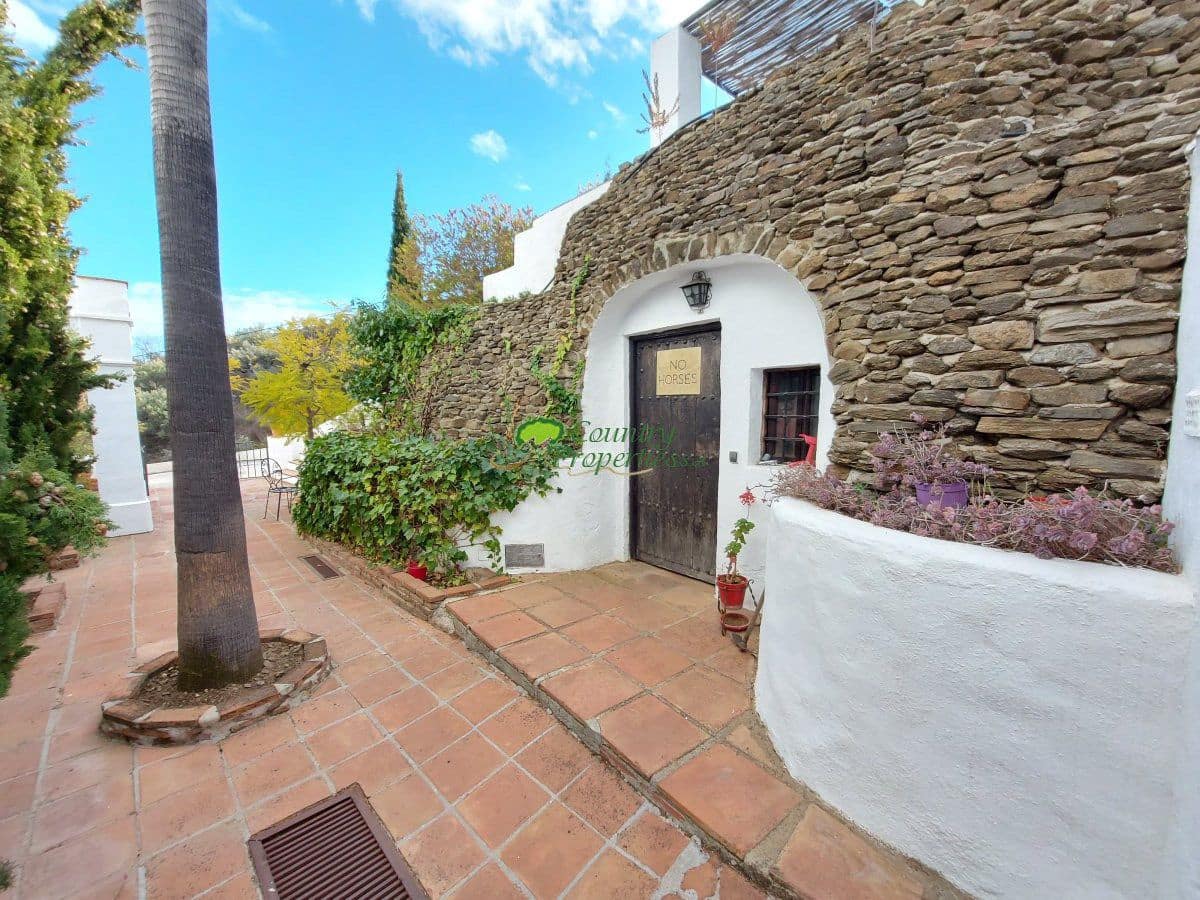 7 sypialnia Finka/Dom wiejski na sprzedaż w Torrox - 880 000 € (Ref: 6611458)