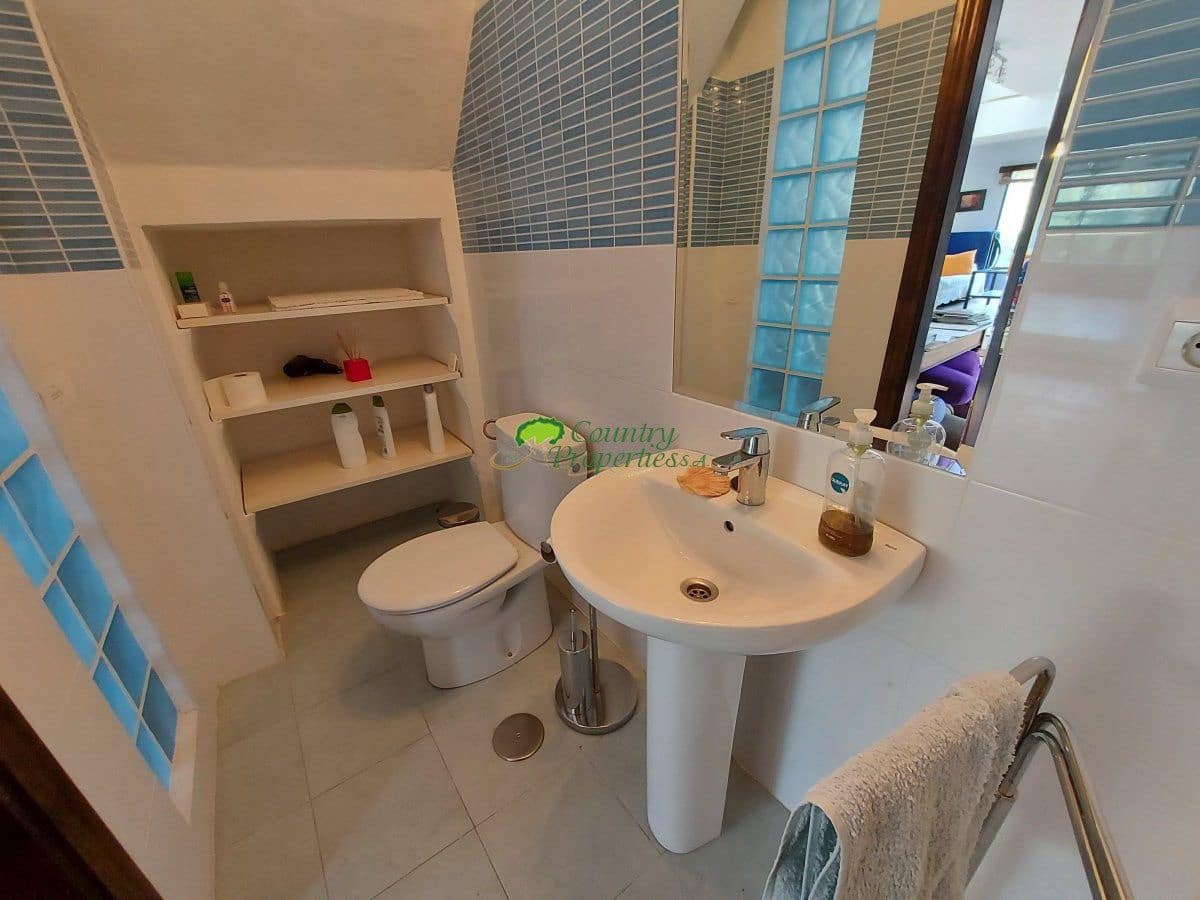 7 soveværelse Virksomhed til salg i Torrox - € 880.000 (Ref: 6611459)