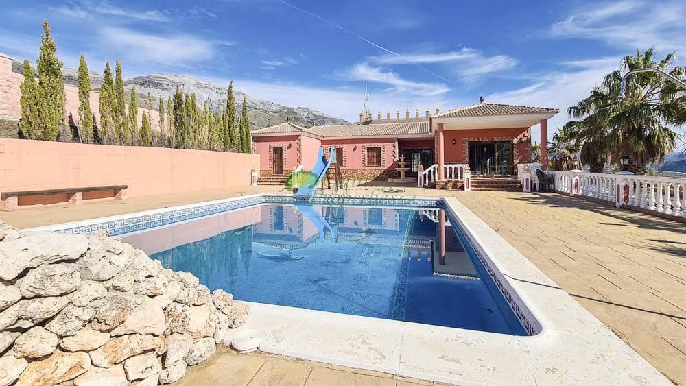 4 soverom Finca/Herregård til salgs i Canillas de Aceituno - € 449 000 (Ref: 6658362)