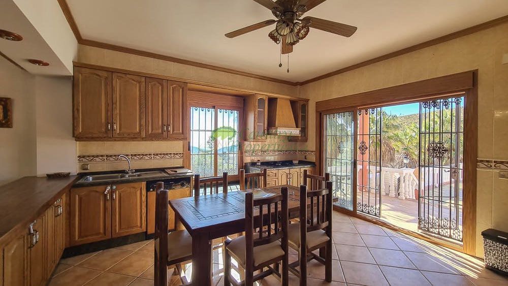 4 soverom Finca/Herregård til salgs i Canillas de Aceituno - € 449 000 (Ref: 6658362)