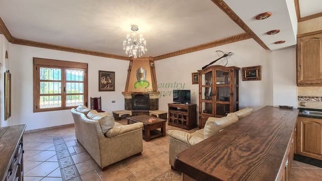 4 soverom Finca/Herregård til salgs i Canillas de Aceituno - € 449 000 (Ref: 6658362)