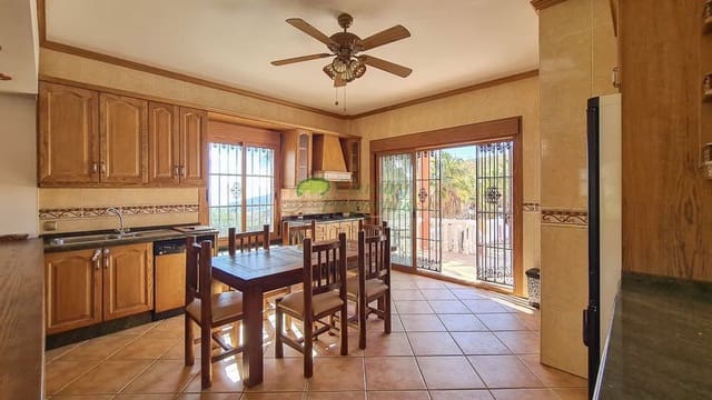 4 soverom Finca/Herregård til salgs i Canillas de Aceituno - € 449 000 (Ref: 6658362)