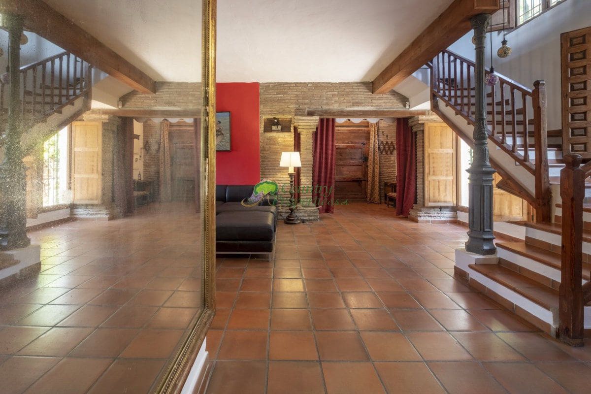 6 Zimmer Finca/Landgut zu verkaufen in Sayalonga - 690.000 € (Ref: 6876691)