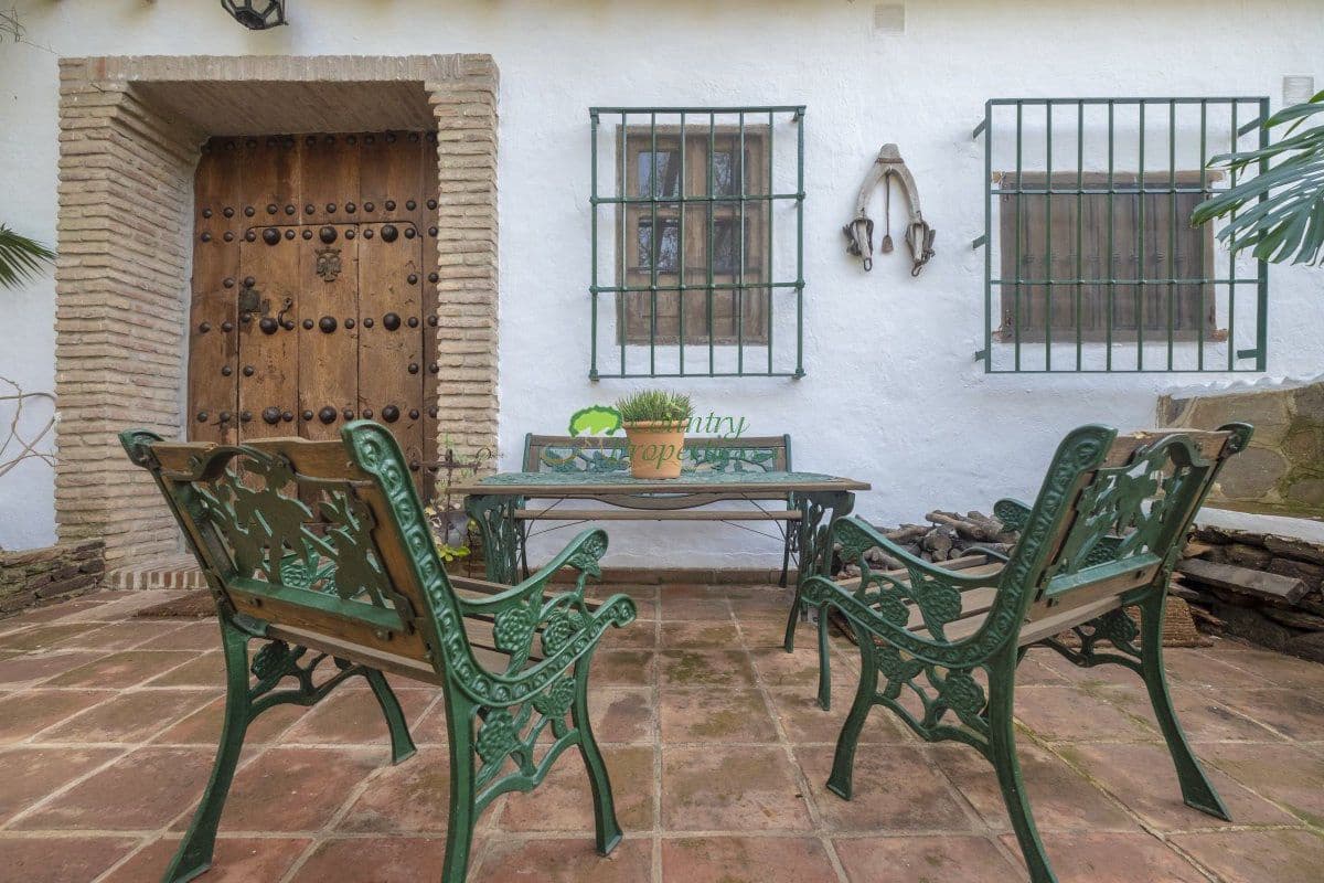 6 Zimmer Finca/Landgut zu verkaufen in Sayalonga - 690.000 € (Ref: 6876691)