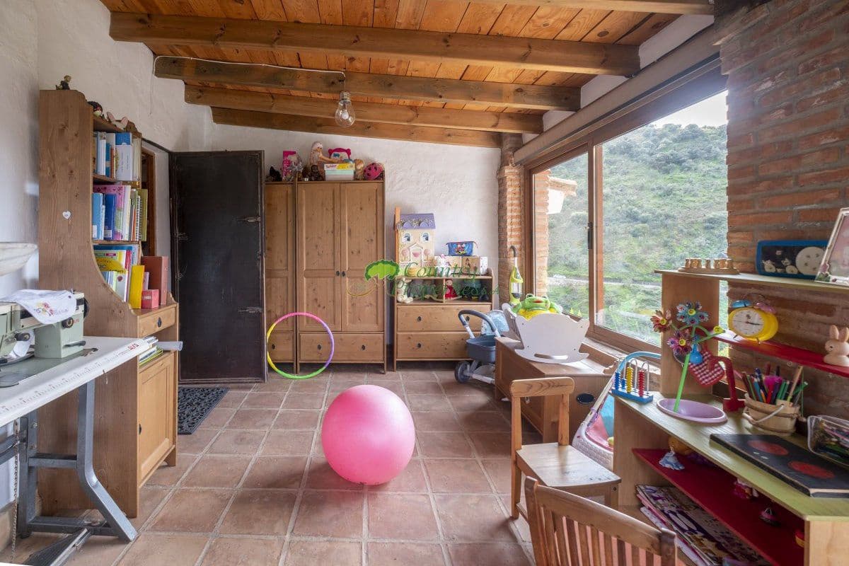 6 Zimmer Finca/Landgut zu verkaufen in Sayalonga - 690.000 € (Ref: 6876691)